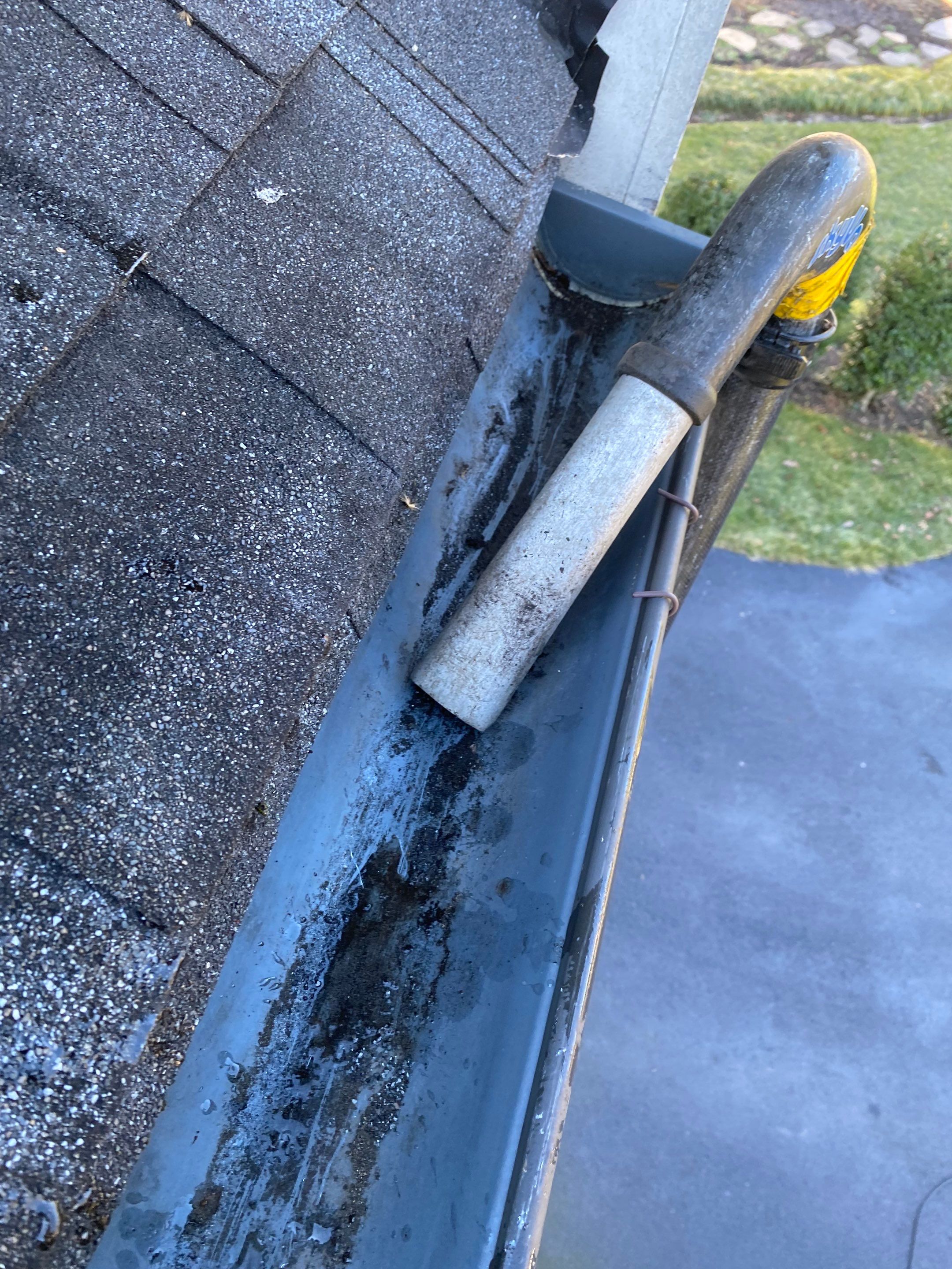 Winter Gutter Cleaning in Charlottesville, VA